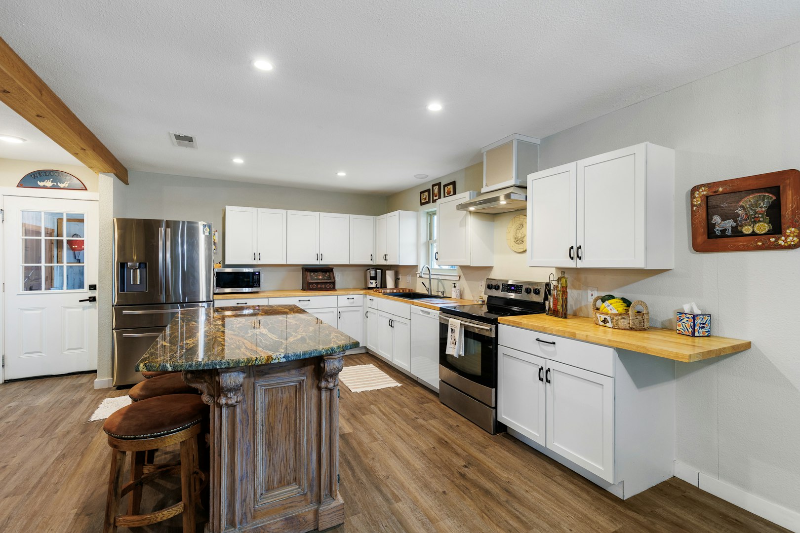 2340 SE Us Highway 71 Llano TX 78643