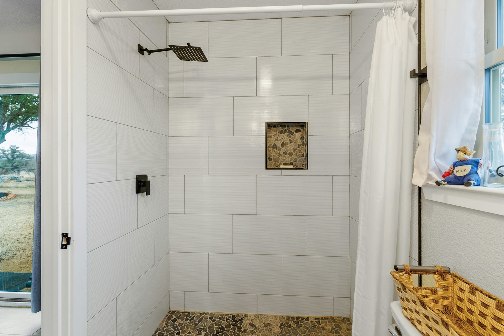 2340 SE Us Highway 71 Llano TX 78643