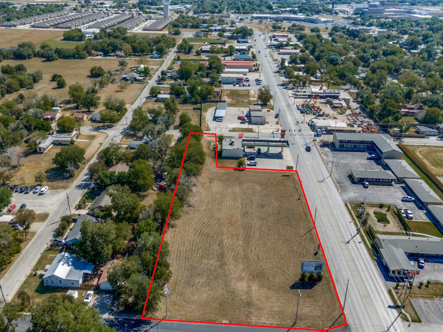 0000 E Kingsbury Street Seguin TX 78155