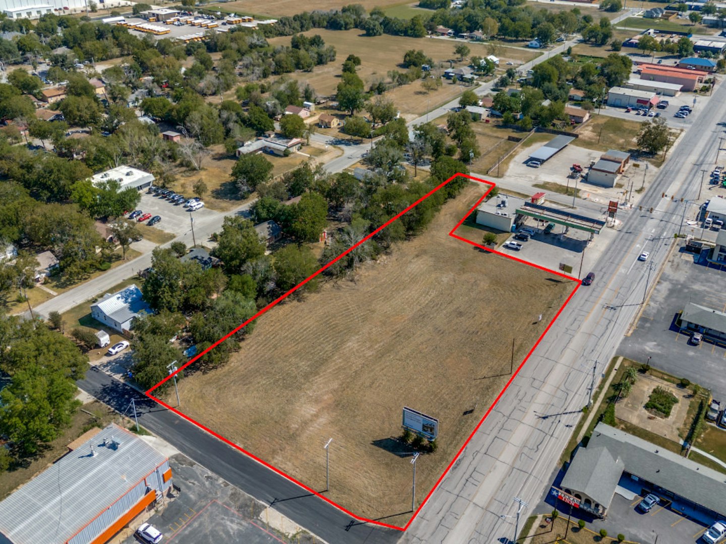 0000 E Kingsbury Street Seguin TX 78155