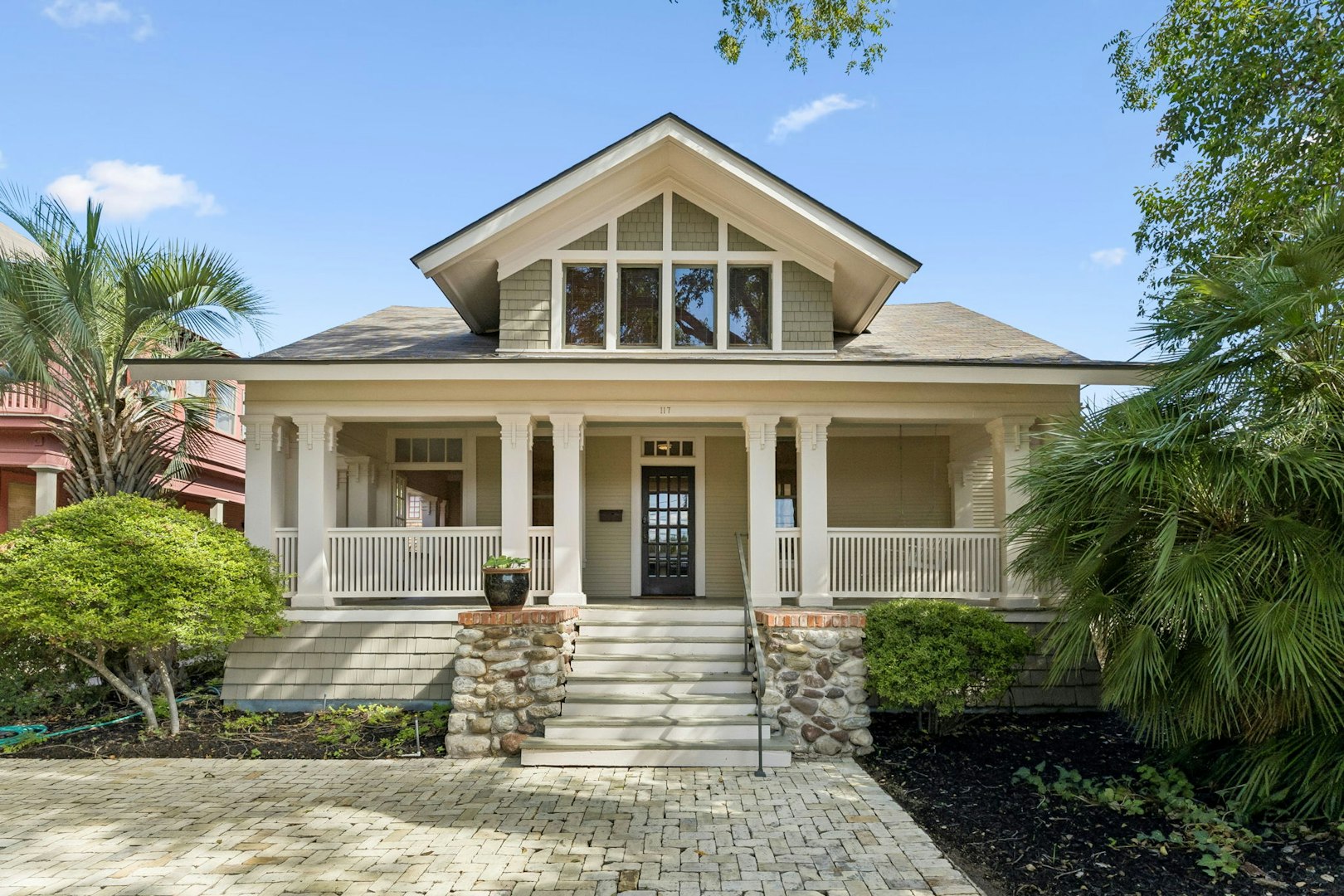117 West Mistletoe Avenue San Antonio TX 78212