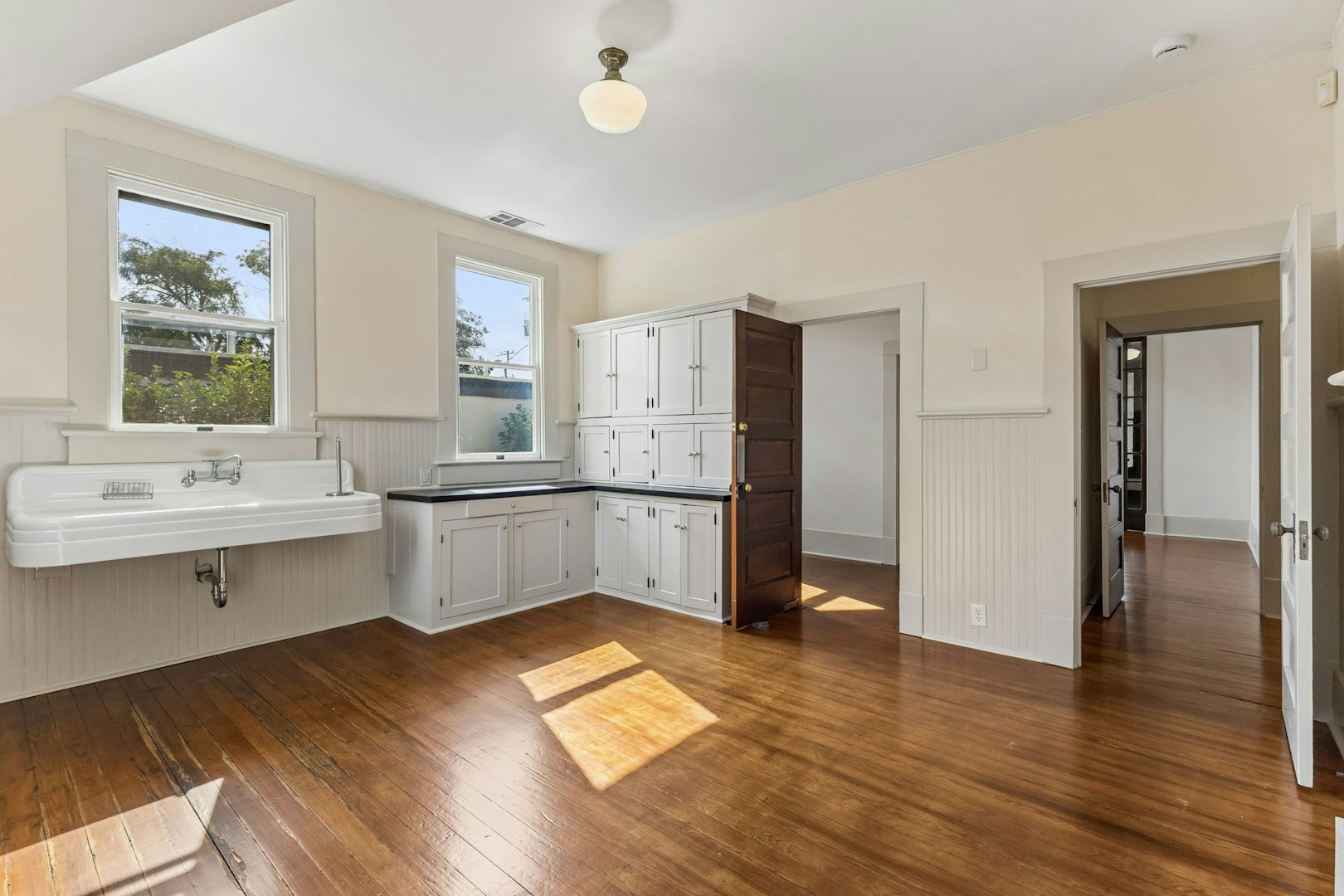 117 West Mistletoe Avenue San Antonio TX 78212