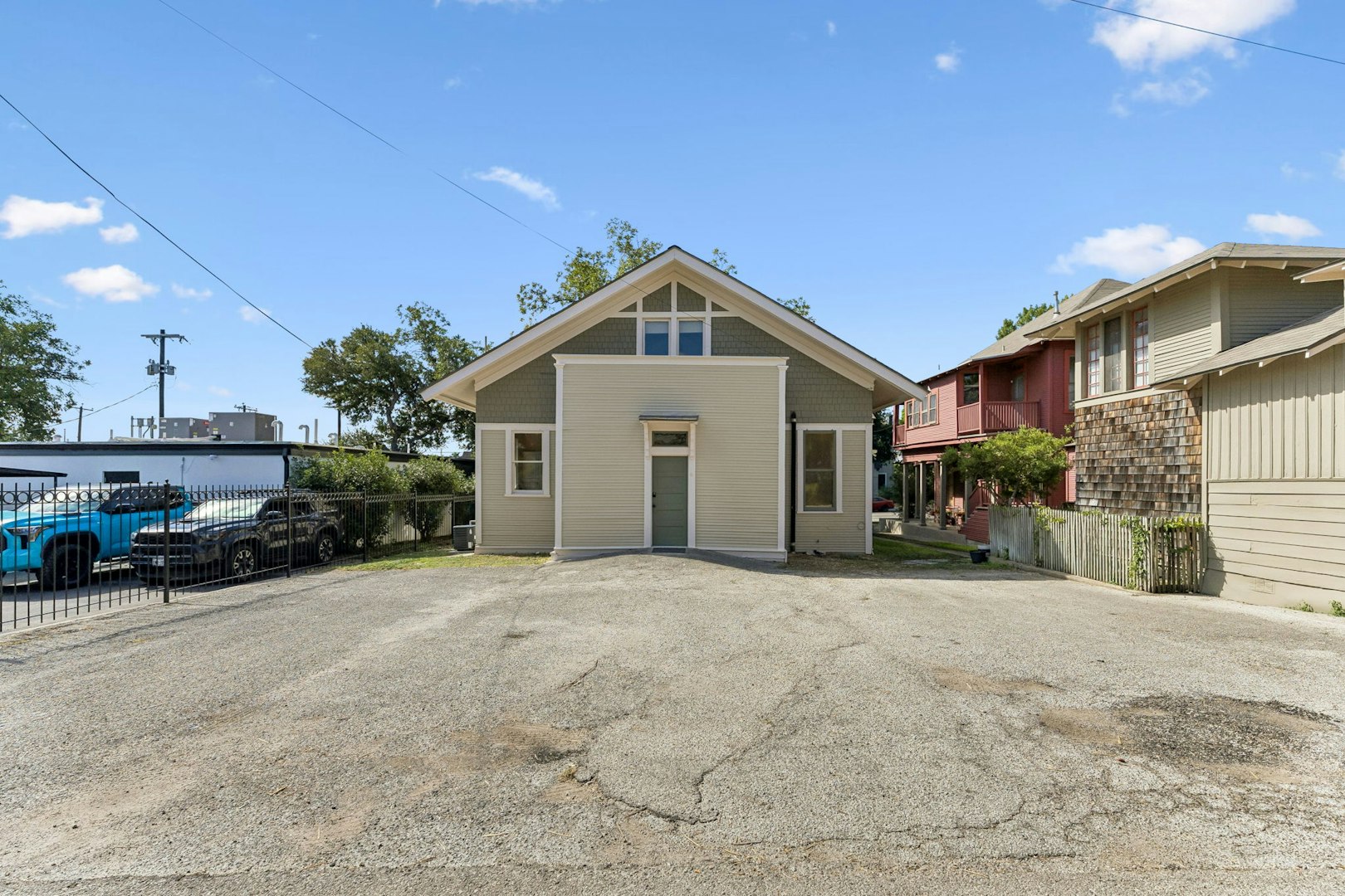 117 West Mistletoe Avenue San Antonio TX 78212
