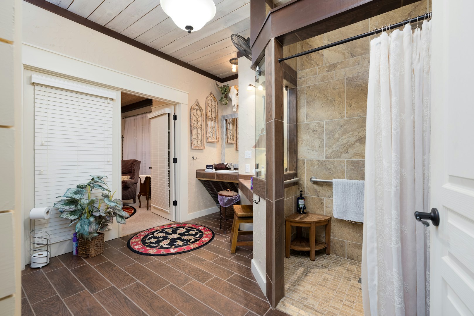 504 Tivy Street Kerrville TX 78028