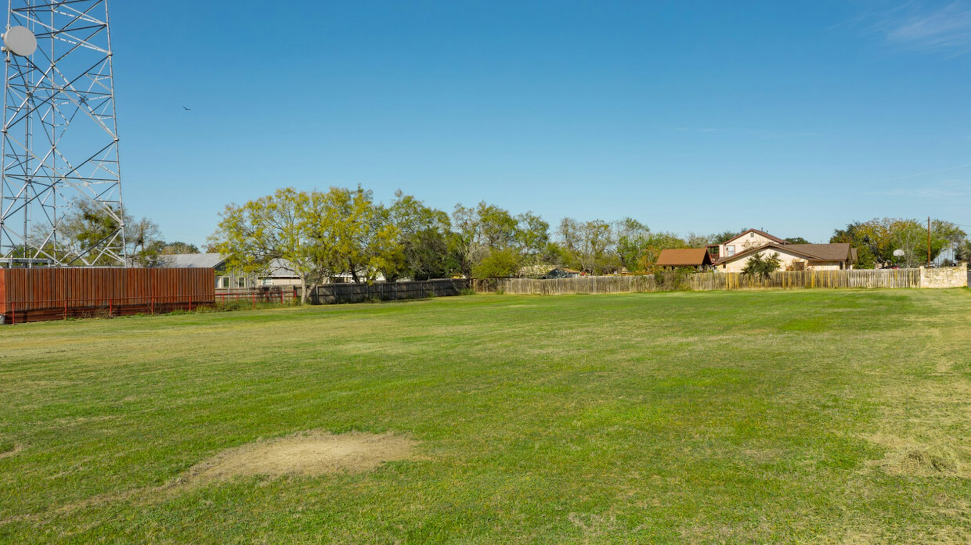 509 South Storts Street Poth TX 78147