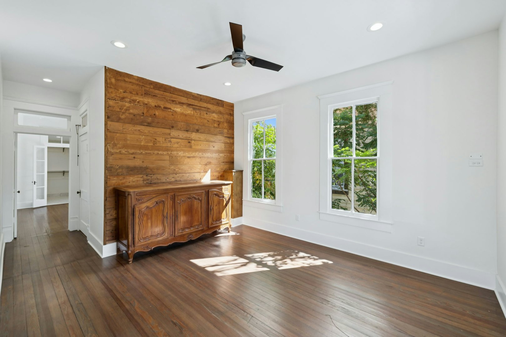 321 East Dewey Place San Antonio TX 78212