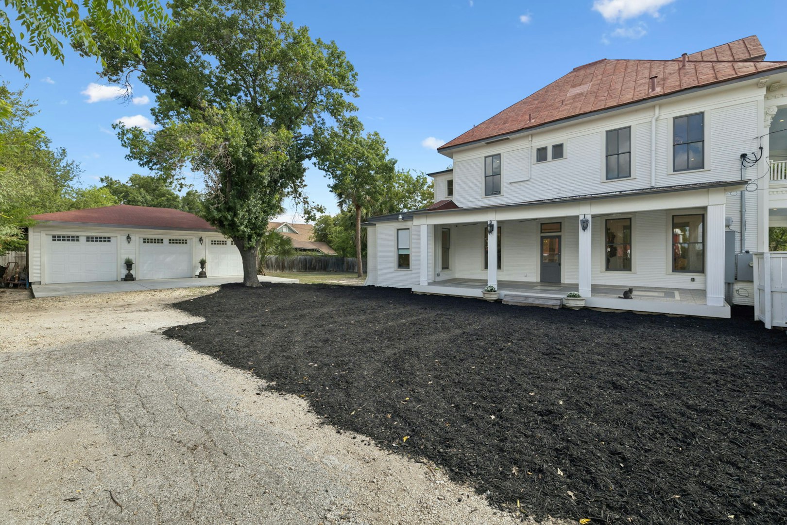 321 East Dewey Place San Antonio TX 78212