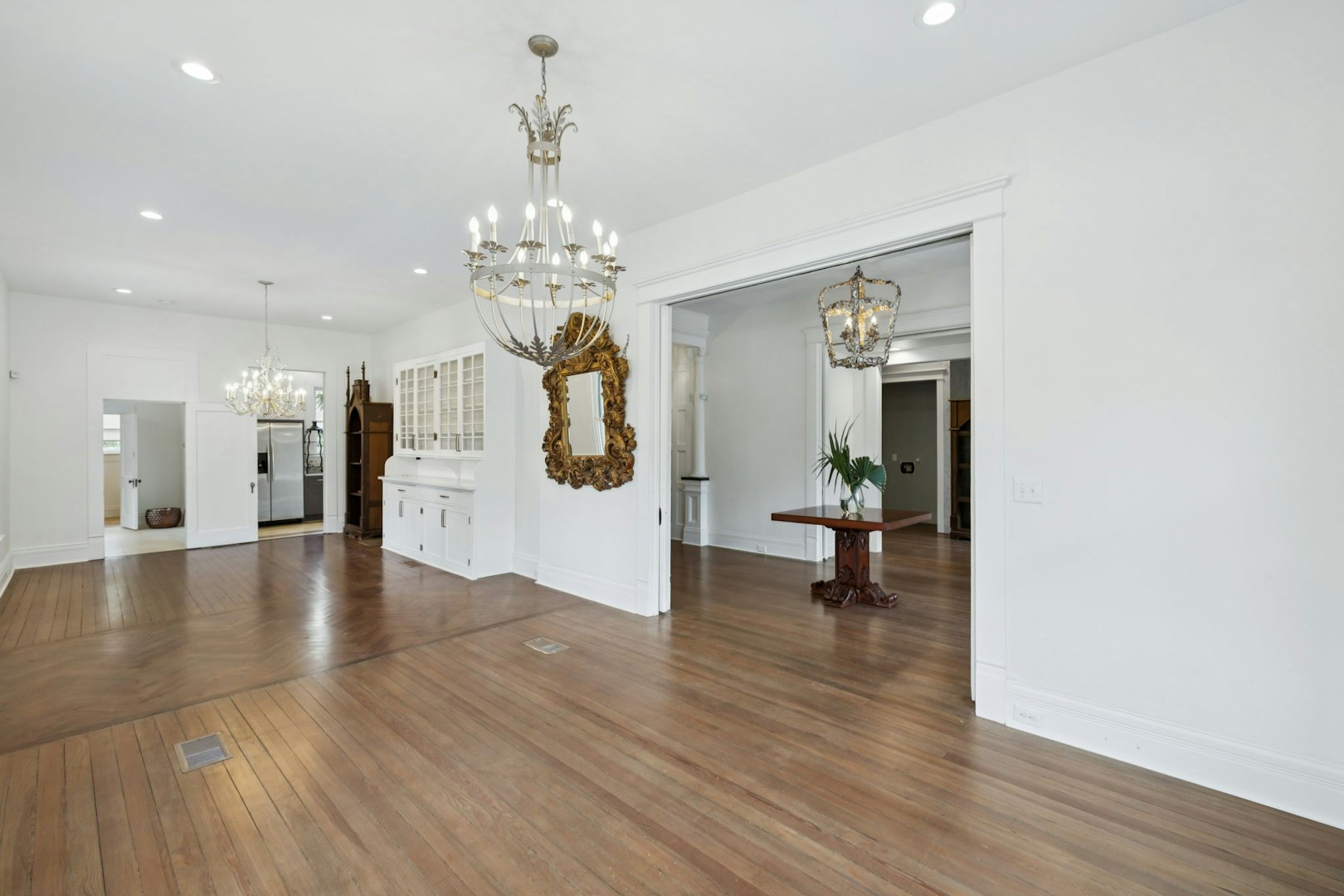 321 East Dewey Place San Antonio TX 78212