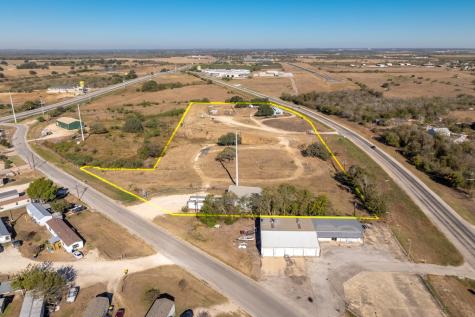 2127 North Saint Joseph Street Gonzales TX 78629