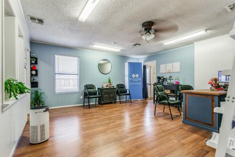 901 & 903 Oak Street Jourdanton TX 78026