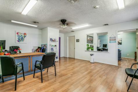 901 & 903 Oak Street Jourdanton TX 78026