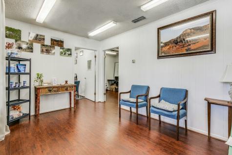 901 & 903 Oak Street Jourdanton TX 78026