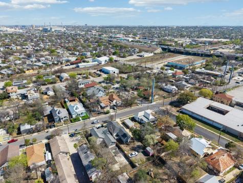 204 & 210 Hunstock Avenue San Antonio TX 78210