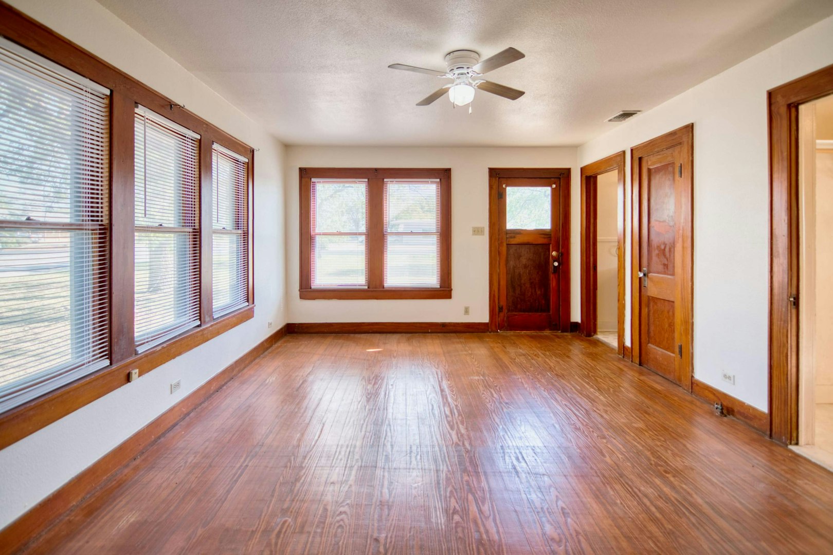 1007 Llano Street Fredericksburg TX 78624