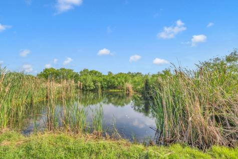 2645 Matthews Ranch Road Dilley TX 78017