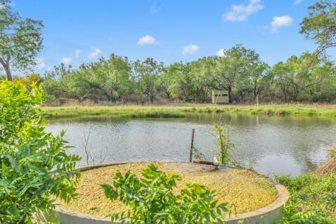 2645 Matthews Ranch Road Dilley TX 78017