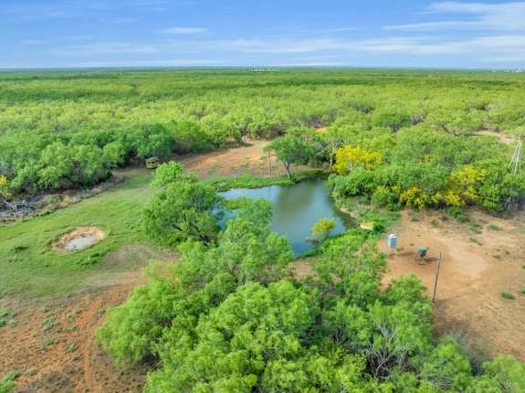 2645 Matthews Ranch Road Dilley TX 78017