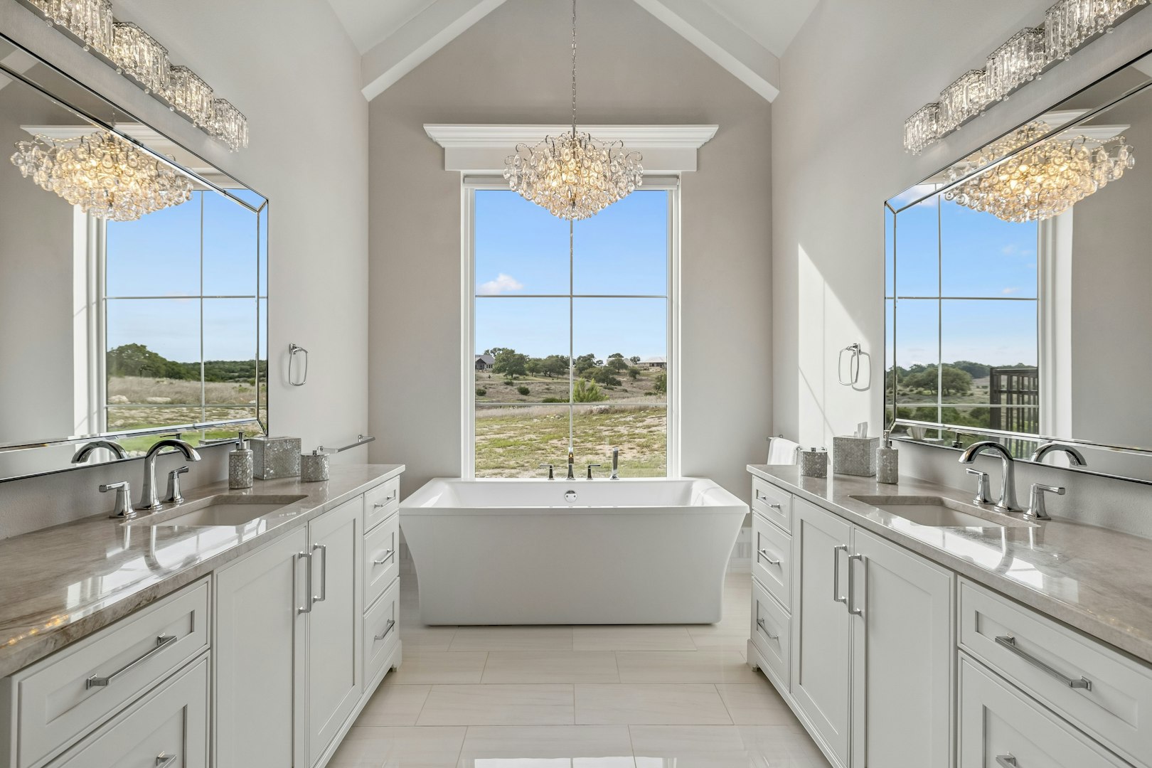 1051 N Cattlemans Crossing Drive Kerrville TX 78028