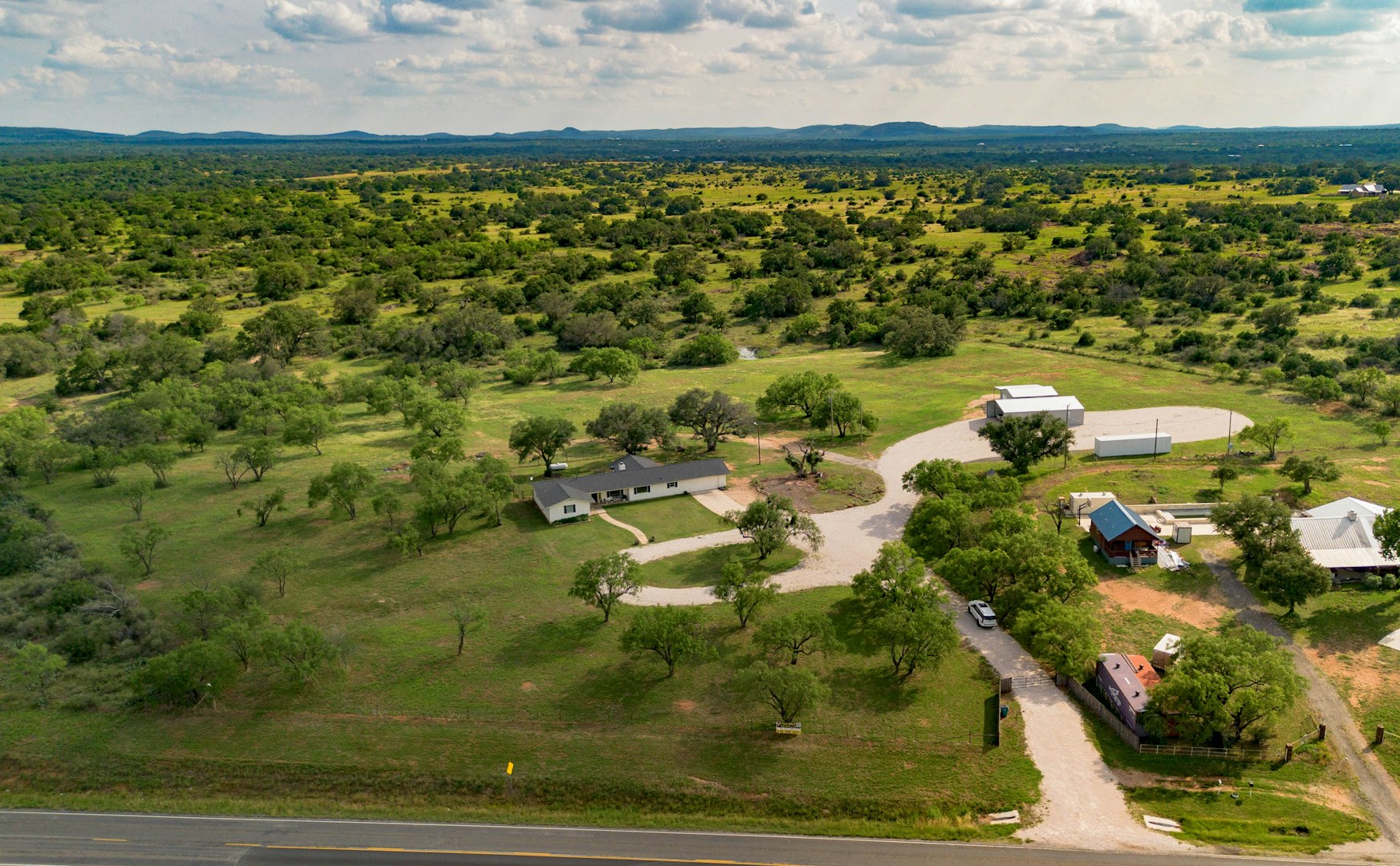 2340 SE Us Highway 71 Llano TX 78643