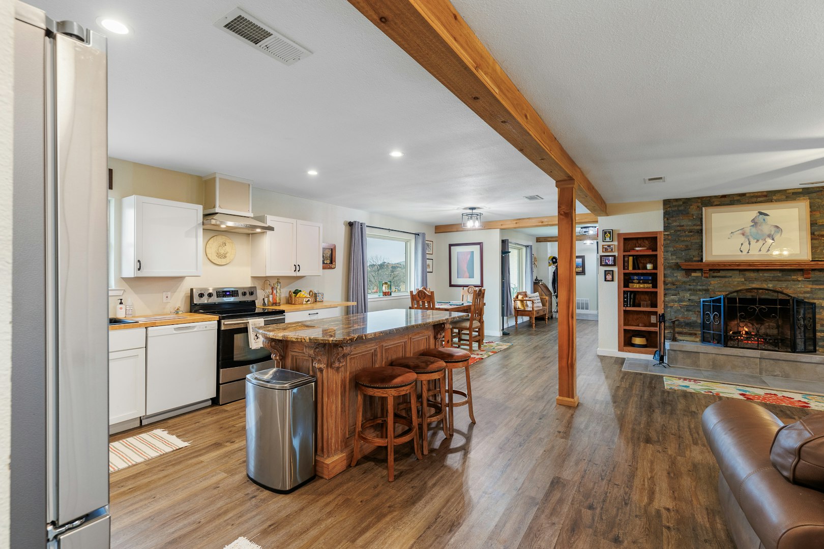 2340 SE Us Highway 71 Llano TX 78643