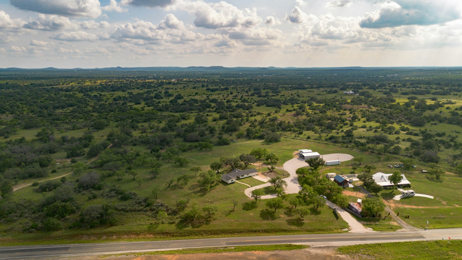 2340 SE Us Highway 71 Llano TX 78643