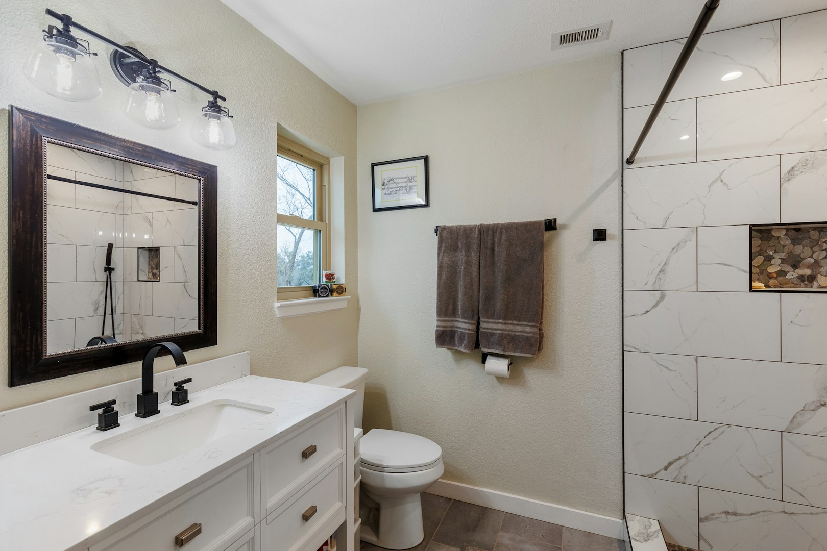 2340 SE Us Highway 71 Llano TX 78643