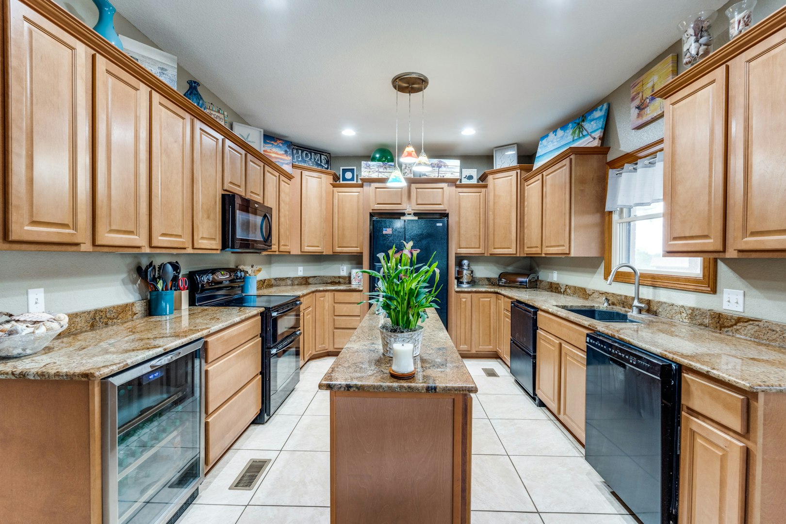 1657 County Road 434 Stockdale TX 78160