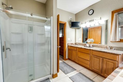 1657 County Road 434 Stockdale TX 78160