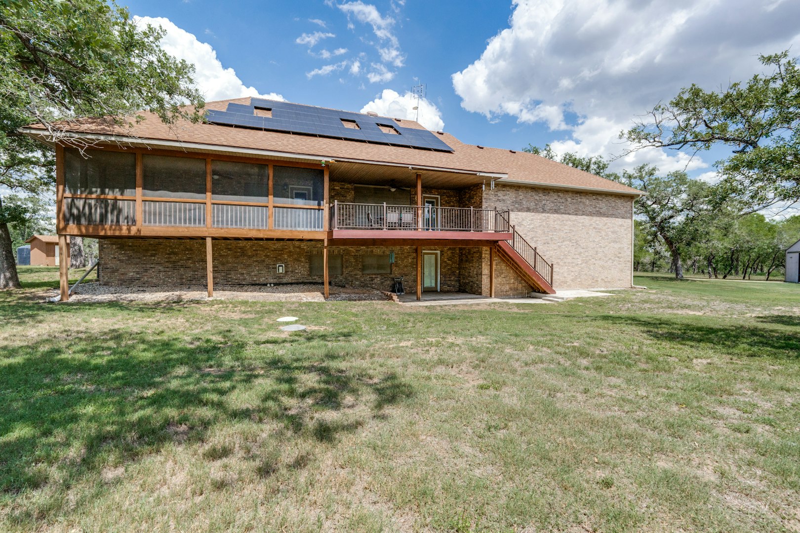 1657 County Road 434 Stockdale TX 78160