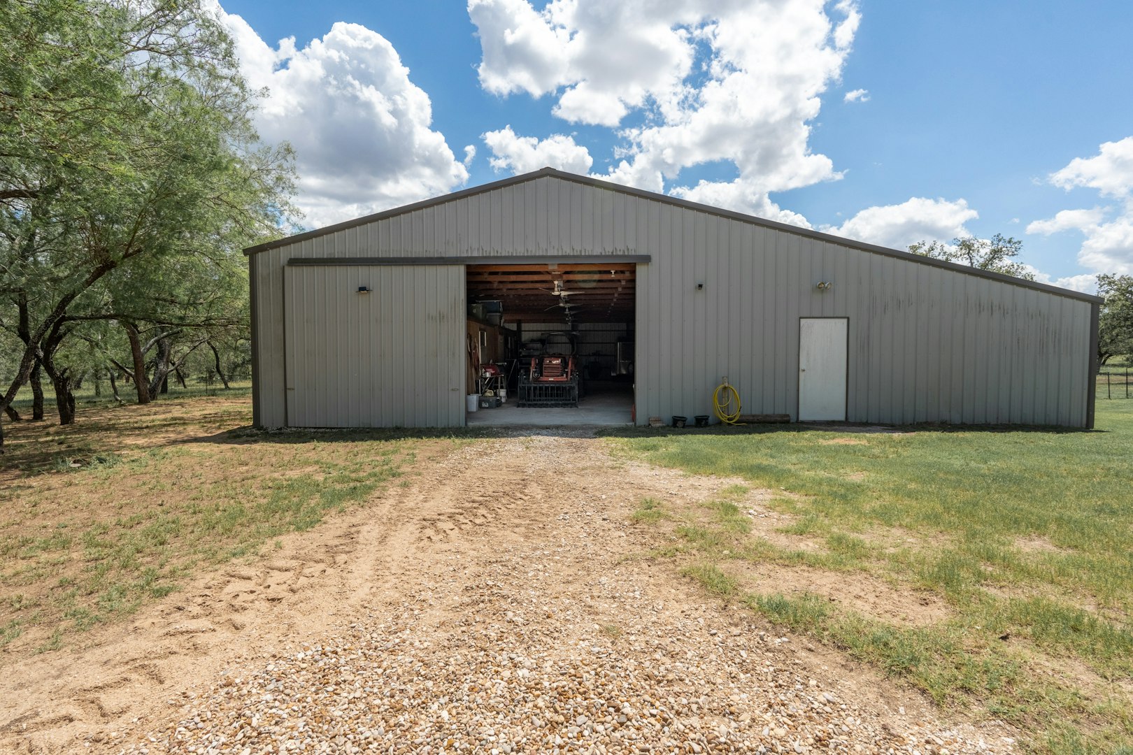 1657 County Road 434 Stockdale TX 78160