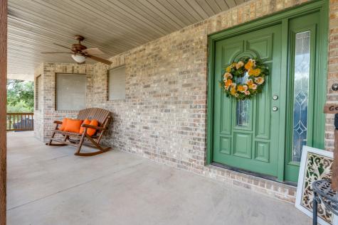 1657 County Road 434 Stockdale TX 78160