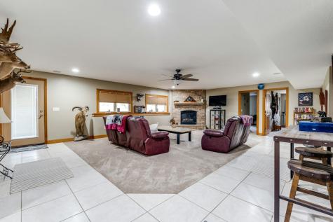 1657 County Road 434 Stockdale TX 78160