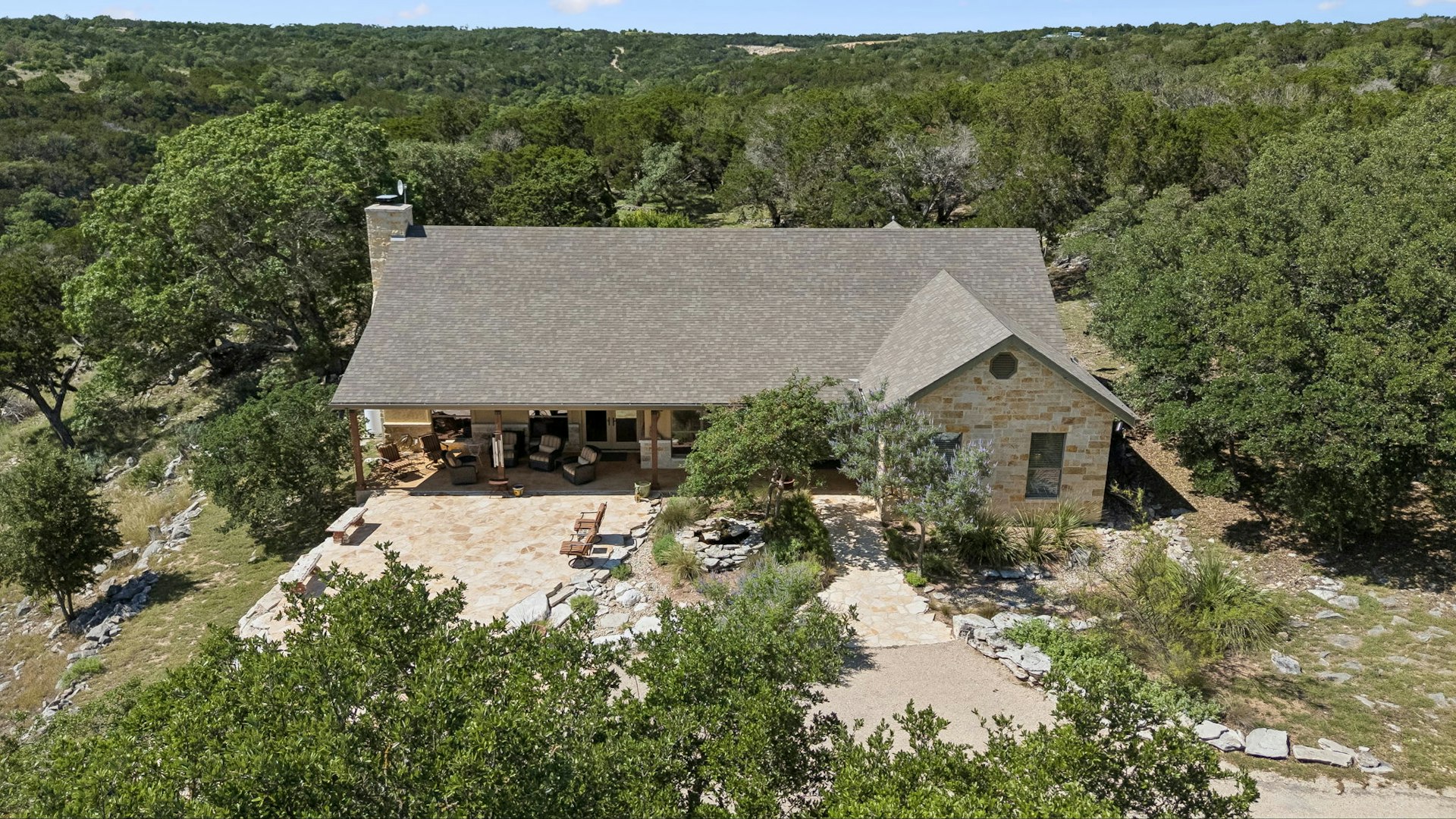 306 Charles Road Kerrville TX 78028