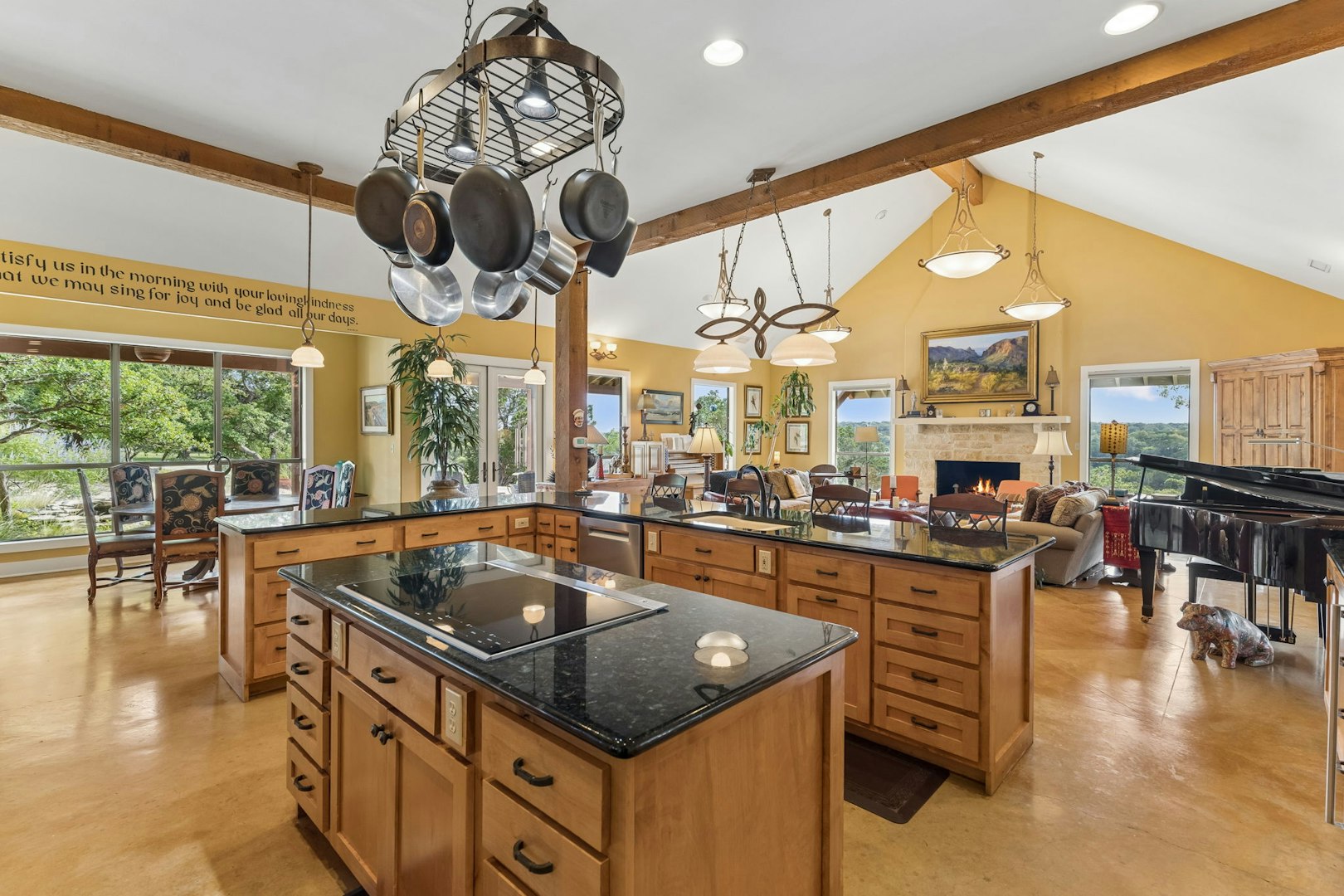 306 Charles Road Kerrville TX 78028