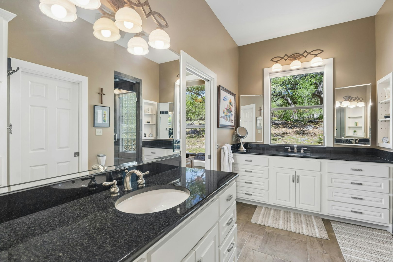 306 Charles Road Kerrville TX 78028