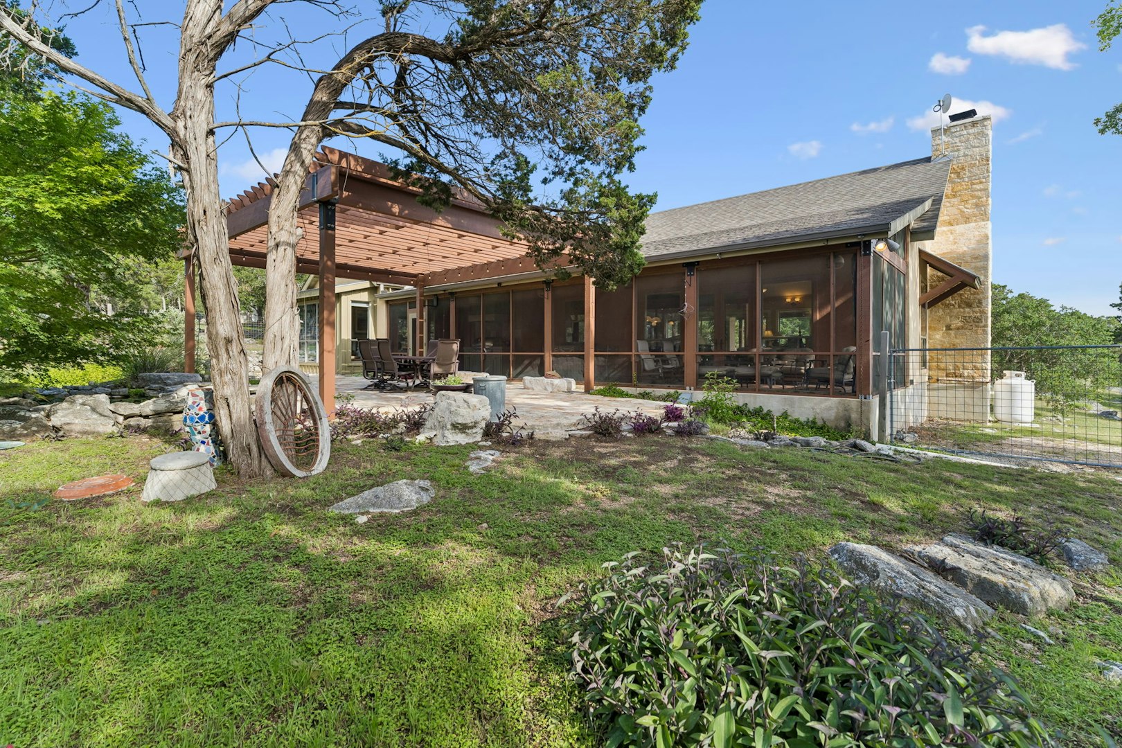 306 Charles Road Kerrville TX 78028