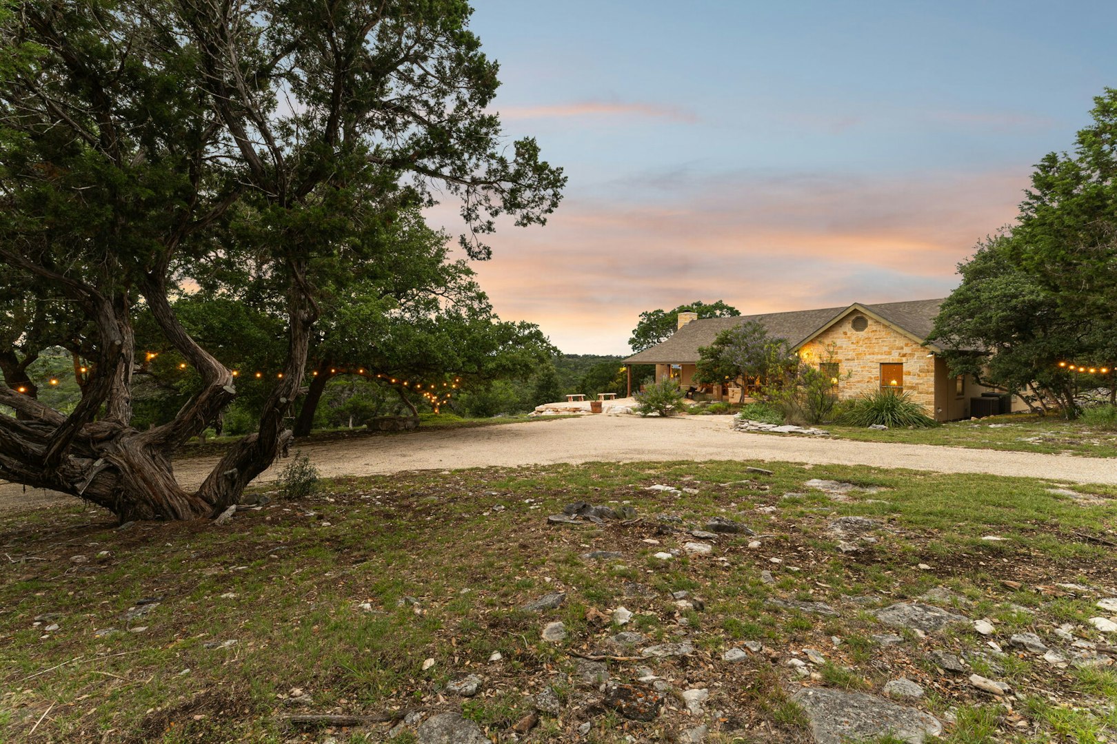 306 Charles Road Kerrville TX 78028