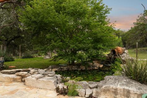 306 Charles Road Kerrville TX 78028
