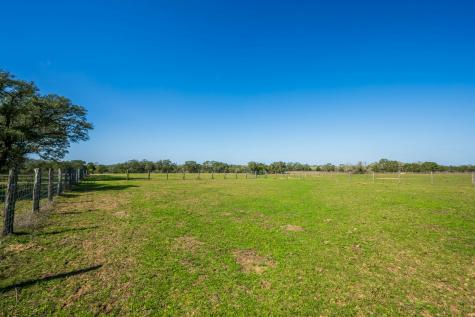 16297 Texas 111 Yoakum TX 77995