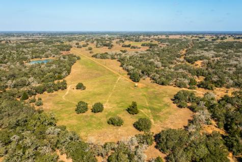 16297 Texas 111 Yoakum TX 77995