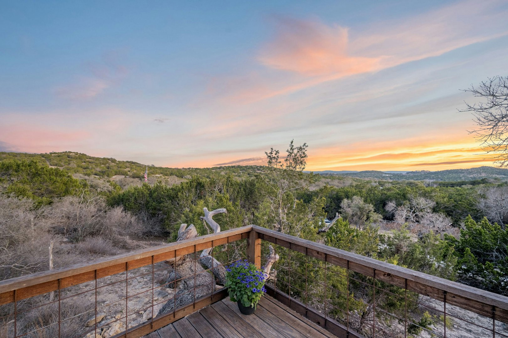 105 Valley View Trail Comfort TX 78013