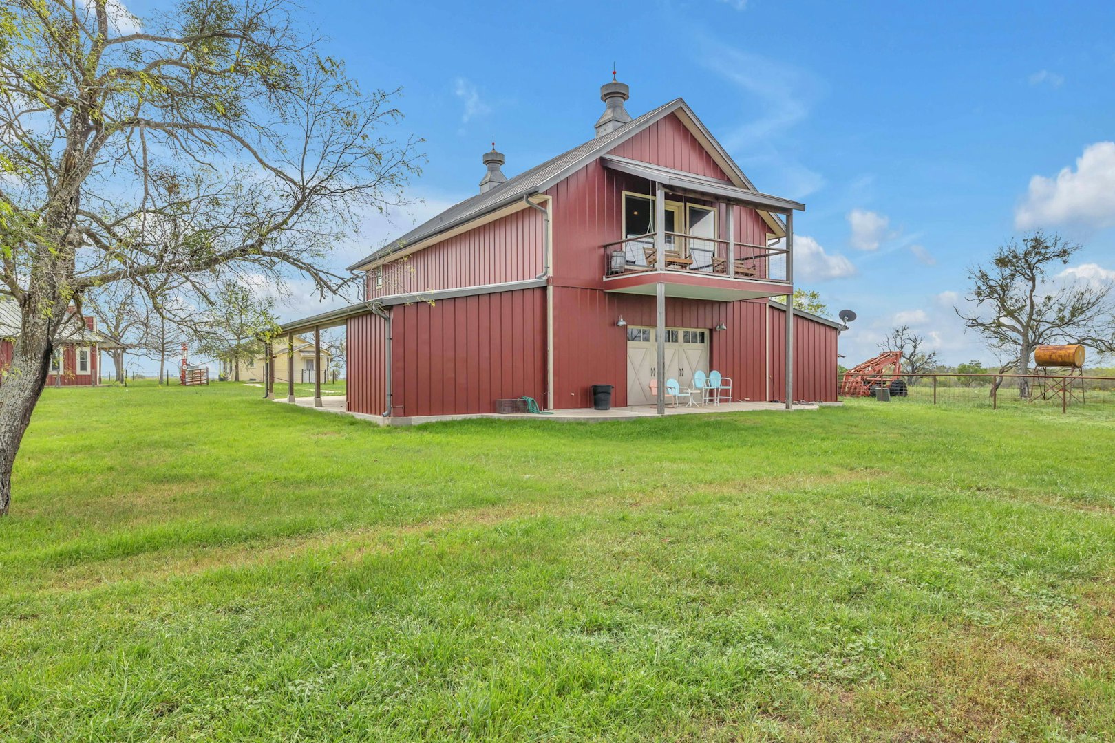 0000 Saint Hedwig Showplace Saint Hedwig TX 78152
