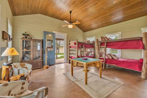 0000 Saint Hedwig Showplace Saint Hedwig TX 78152