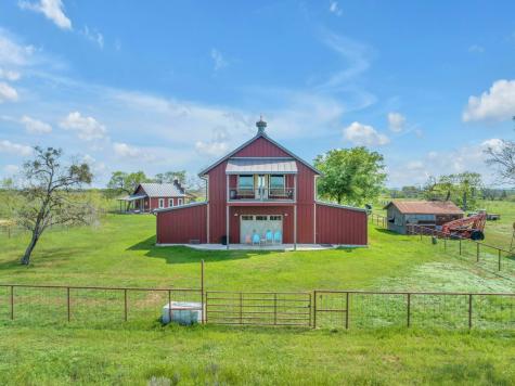 0000 Saint Hedwig Showplace Saint Hedwig TX 78152