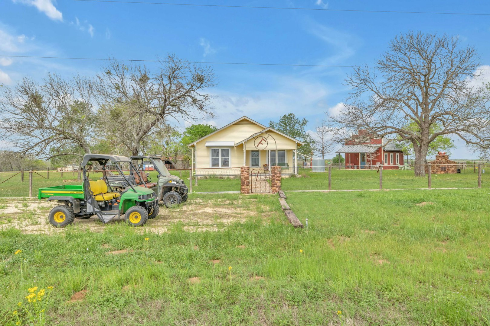 0000 Saint Hedwig Showplace Saint Hedwig TX 78152