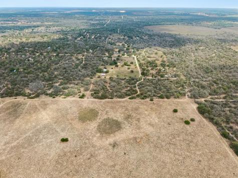 174 Adcock Lane Somerset TX 78069