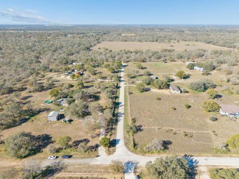 174 Adcock Lane Somerset TX 78069