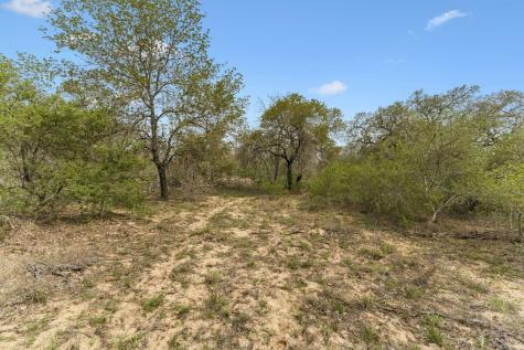 174 Adcock Lane Somerset TX 78069