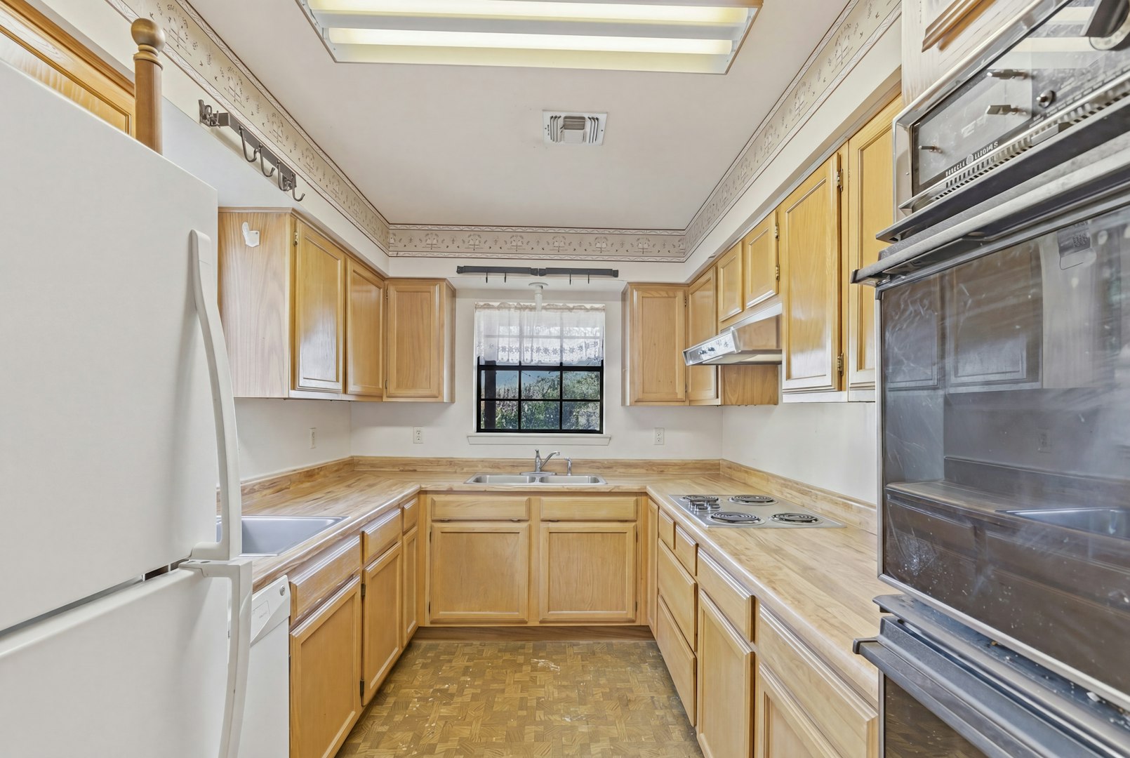 3303 Fearless Treadway Round Mountain TX 78663