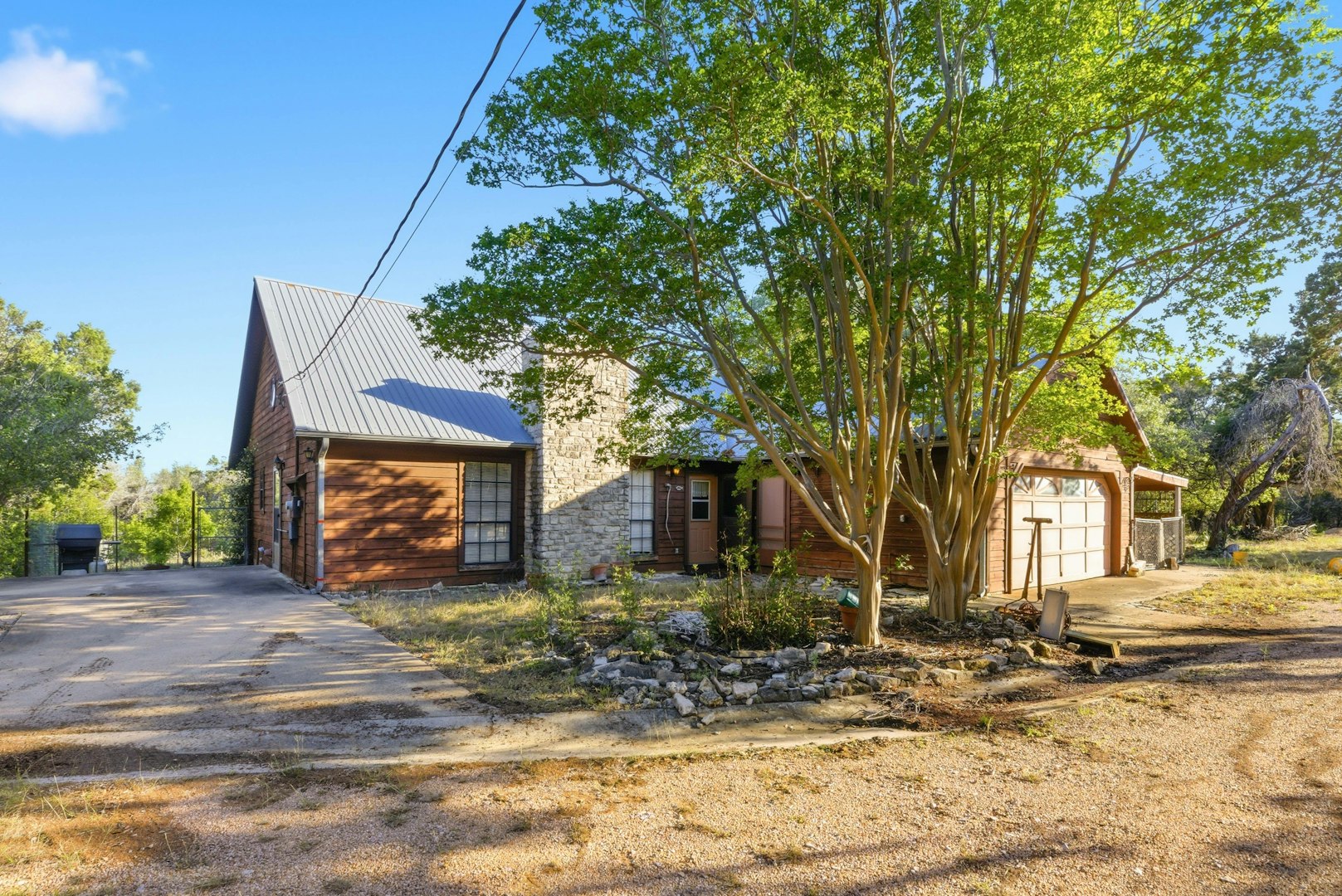 3303 Fearless Treadway Round Mountain TX 78663